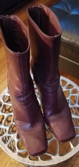 Boots - Picture 2 of 4